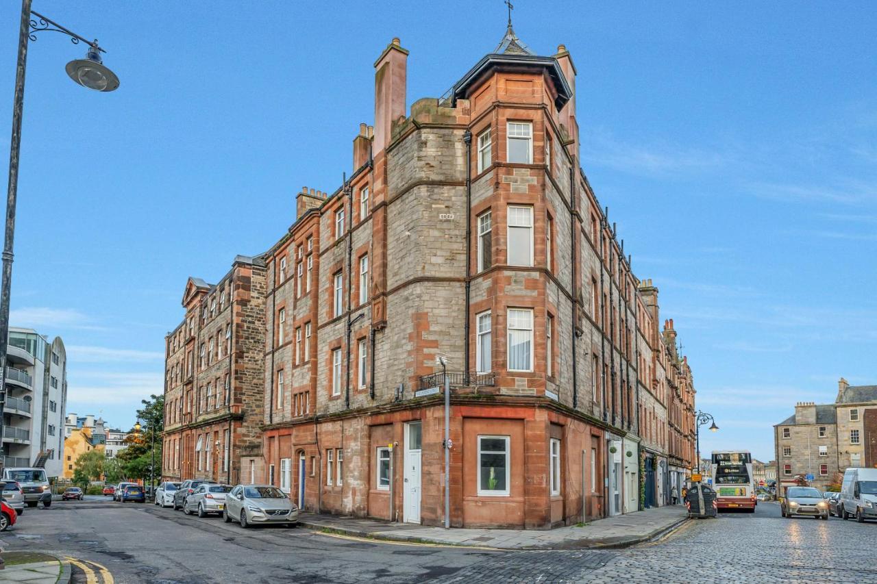 Private Ground Floor Main Door Entrance - Spacious 2 Bedroom Property - The Shore, Leith Edynburg Zewnętrze zdjęcie